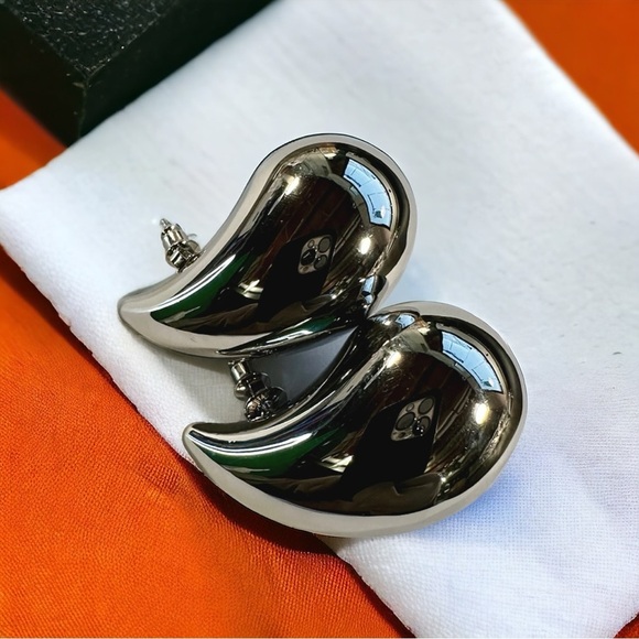 NEW Silver Stainless Steel Large Water Drop Statement Earrings Celeb Favorite - Picture 8 of 16